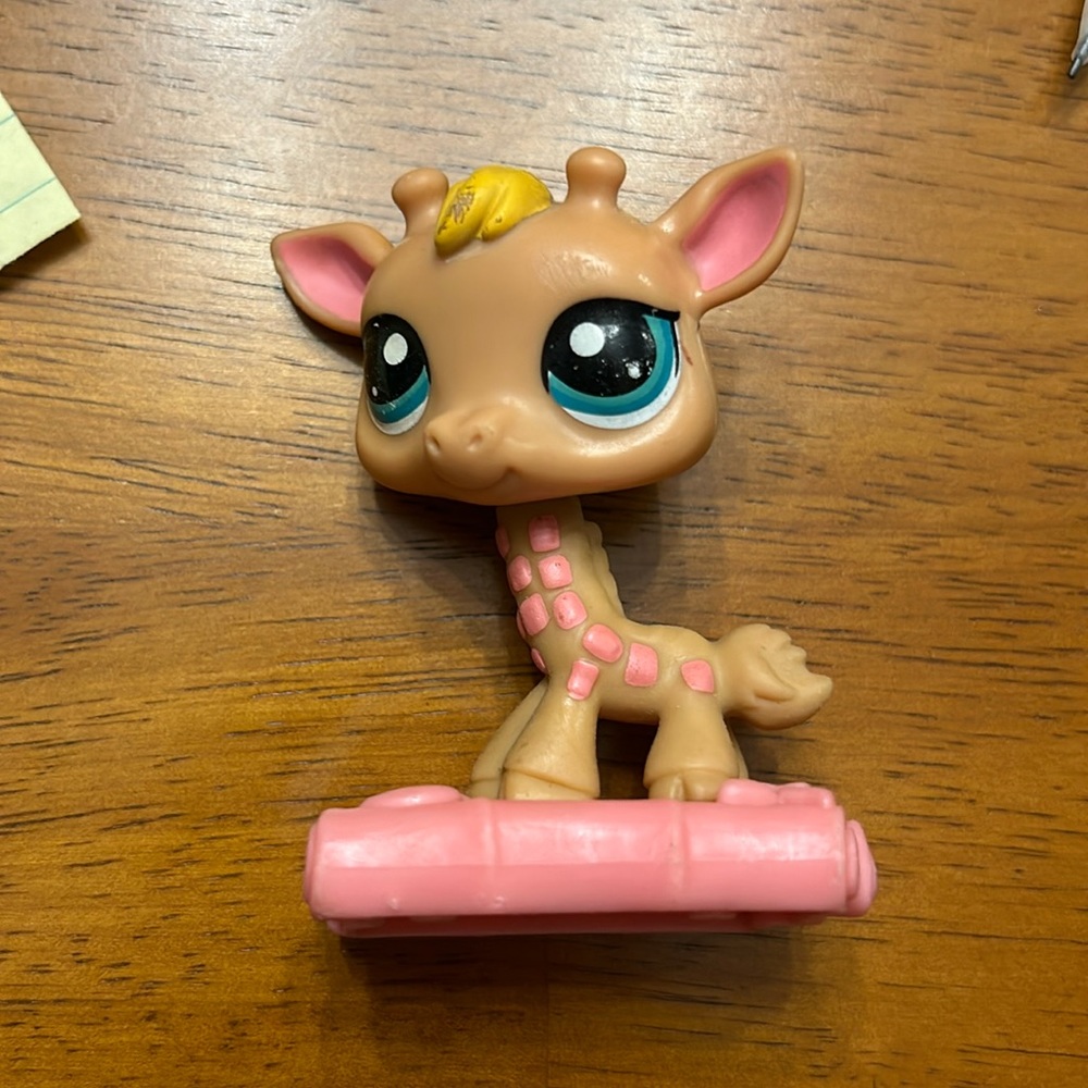 AUTHENTIC LP McDonalds Happy Meal Giraffe on Raft 2010